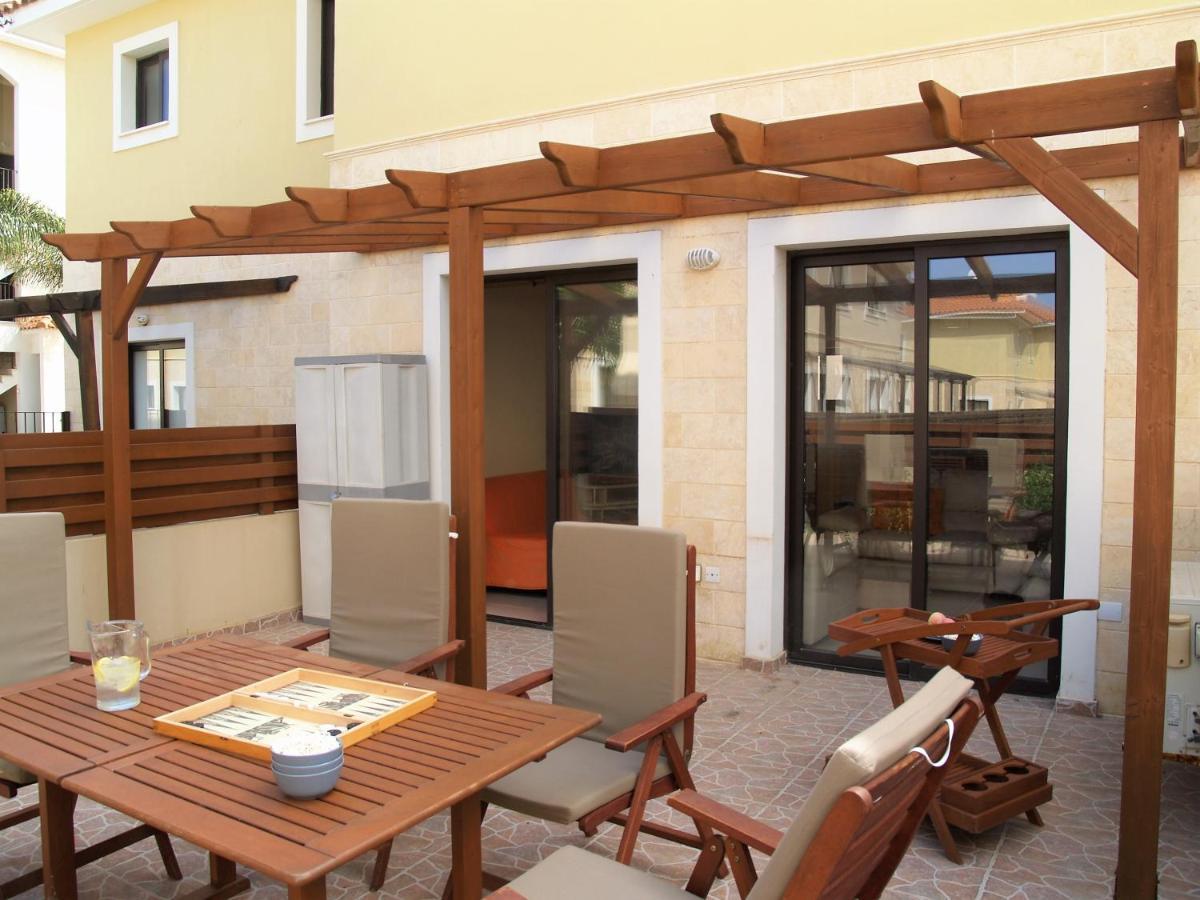 Kyklades Resort & Spa Paralimni Exterior foto