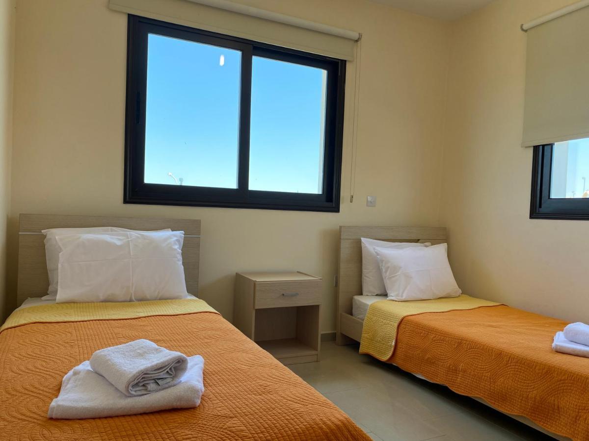Kyklades Resort & Spa Paralimni Exterior foto