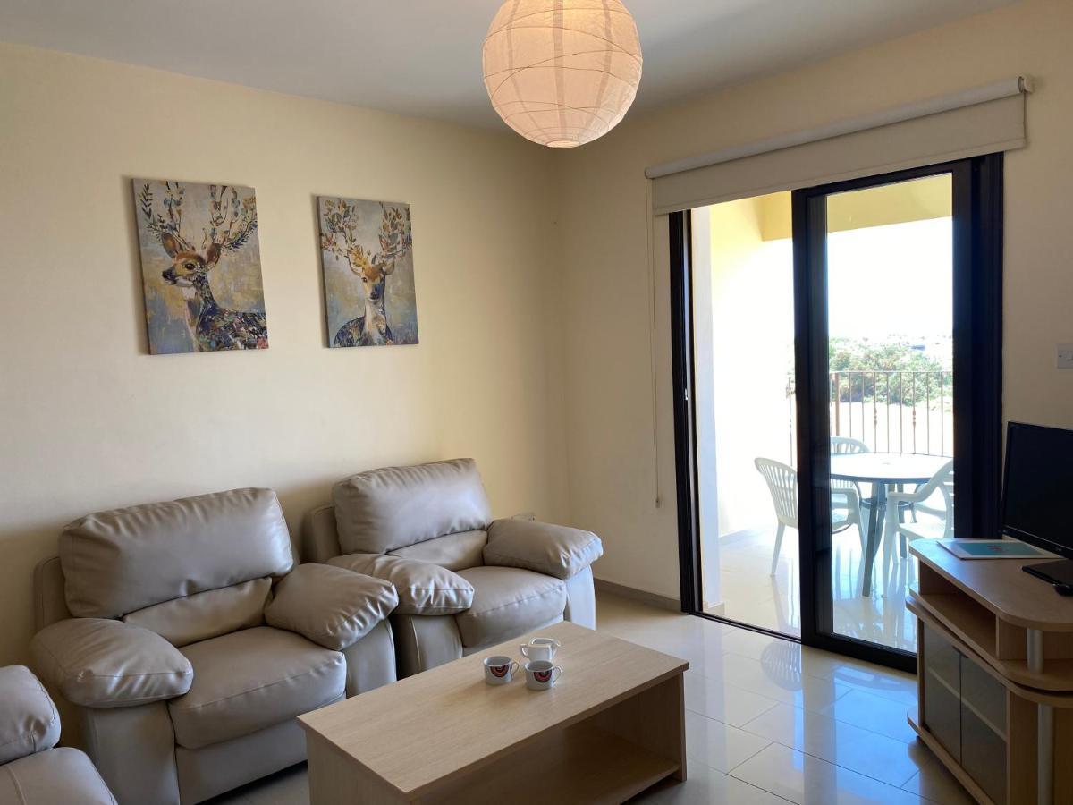 Kyklades Resort & Spa Paralimni Exterior foto